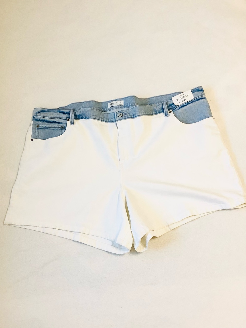 Abercrombie & Fitch High Rise The Dad Short Contrast White Denim Short Sz.37 NEW